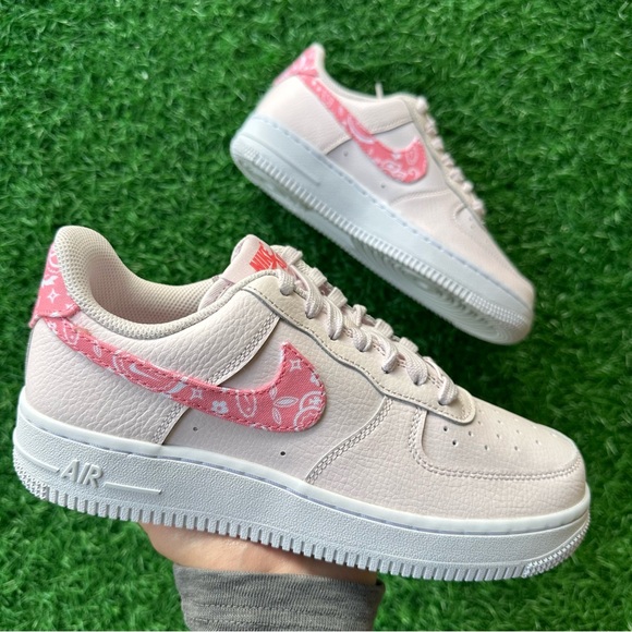 Nike Air Force 1 ‘07 Pearl Pink / Coral Chalk - Picture 3 of 14